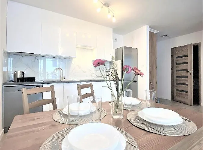 Nowy Vip Sea Gardens Przystan Letnica Morze 아파트